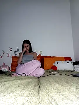 ella grays online show from March 26, 2026, 6:28 pm