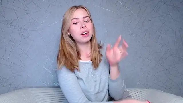 sofiaa here online show from September 15, 2025, 12:33 am