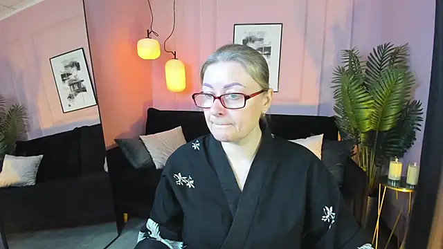 Snapshot of AlexandraKind chatting on October 16, 2025, 1:41 pm AlexandraKind online show from October 16, 2025, 1:41 pm