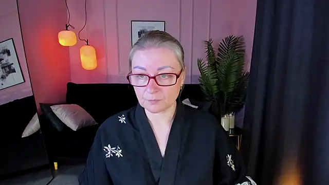 Snapshot of AlexandraKind chatting on September 21, 2025, 1:38 pm AlexandraKind online show from September 21, 2025, 1:38 pm