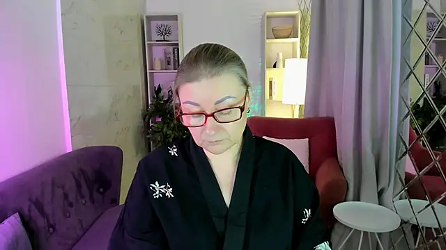 Snapshot of AlexandraKind chatting on November 11, 2025, 8:36 pm AlexandraKind online show from November 11, 2025, 8:36 pm