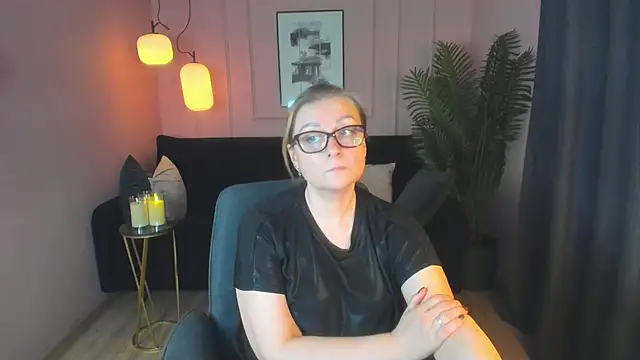 Snapshot of AlexandraKind chatting on March 17, 2025, 7:58 pm AlexandraKind online show from March 17, 2025, 7:58 pm