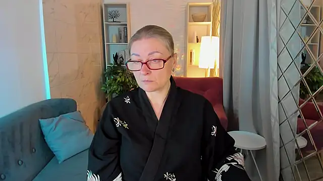 Snapshot of AlexandraKind chatting on November 10, 2025, 1:38 pm AlexandraKind online show from November 10, 2025, 1:38 pm