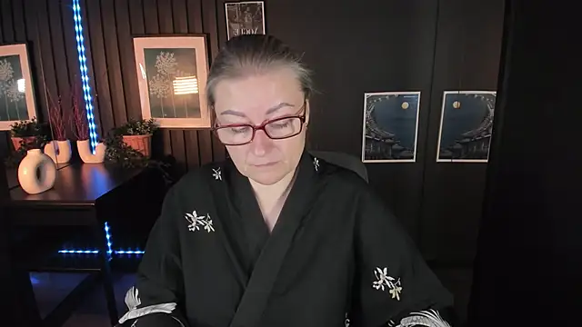 Snapshot of AlexandraKind chatting on September 30, 2025, 1:39 pm AlexandraKind online show from September 30, 2025, 1:39 pm