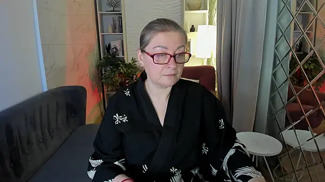 Snapshot of AlexandraKind chatting on November 6, 2025, 1:37 pm AlexandraKind online show from November 6, 2025, 1:37 pm