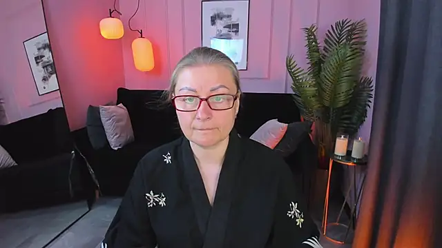 Snapshot of AlexandraKind chatting on September 26, 2025, 1:51 pm AlexandraKind online show from September 26, 2025, 1:51 pm