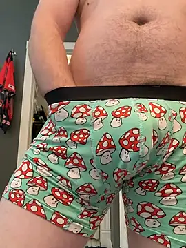 Bluemage710 online show from May 6, 2026, 2:32 pm