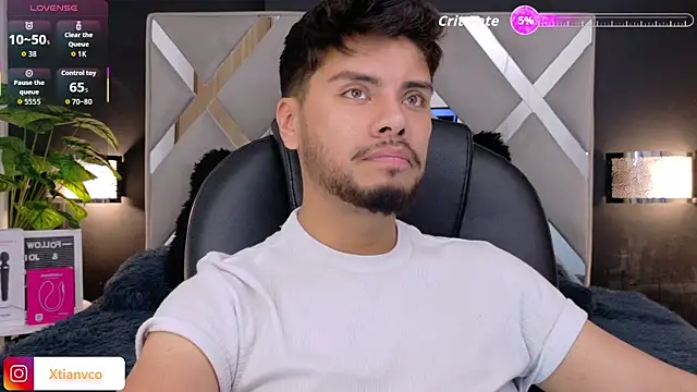 Tommidubois online show from October 3, 2025, 3:52 am