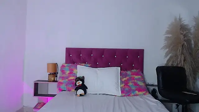 Snapshot of alinakiss chatting on March 9, 2025, 2:21 pm alinakiss online show from March 9, 2025, 2:21 pm