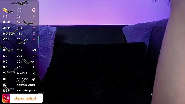 Snapshot of Alisson_Wynter chatting on March 2, 2026, 3:40 am Alisson Wynter online show from March 2, 2026, 3:40 am