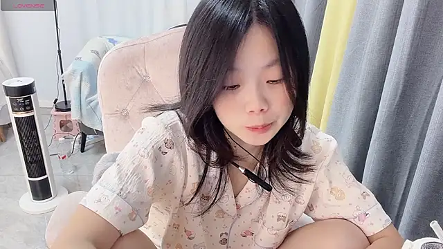 Lena-yyds online show from January 9, 2026, 3:52 pm