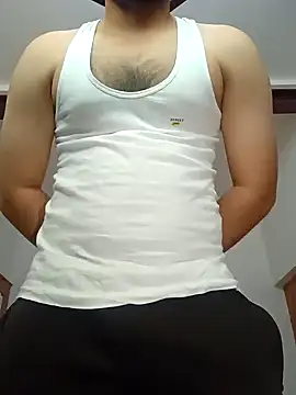 smartboy010101 online show from March 23, 2025, 7:42 am