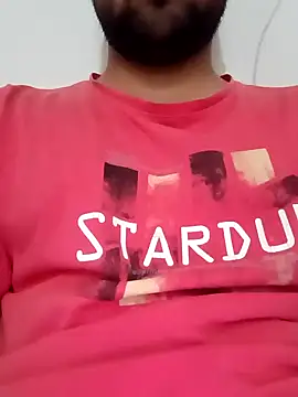 smartboy010101 online show from March 18, 2025, 7:33 am