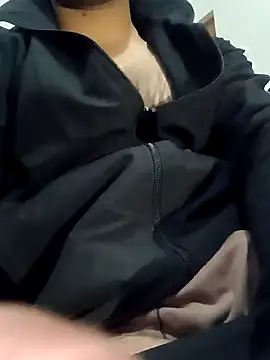 smartboy010101 online show from February 10, 2025, 1:33 pm