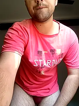 smartboy010101 online show from November 21, 2025, 8:13 am