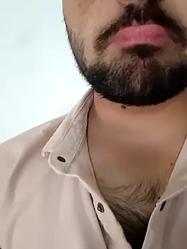 smartboy010101 online show from November 15, 2025, 3:43 am