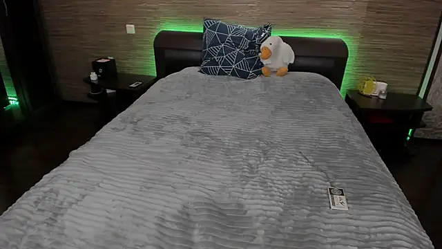 Snapshot of Lust_One_ chatting on December 13, 2024, 7:43 pm Lust One online show from December 13, 2024, 7:43 pm