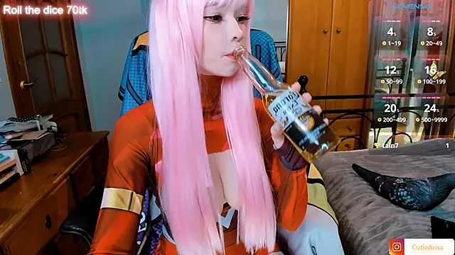 Snapshot of Lust_One_ chatting on October 19, 2025, 6:54 pm Lust One online show from October 19, 2025, 6:54 pm