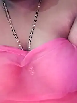 Snapshot of Sexy_Radhikaa chatting on January 9, 2026, 9:22 pm Sexy Radhikaa online show from January 9, 2026, 9:22 pm