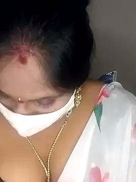 Snapshot of Sexy_Radhikaa chatting on February 28, 2025, 12:42 pm Sexy Radhikaa online show from February 28, 2025, 12:42 pm