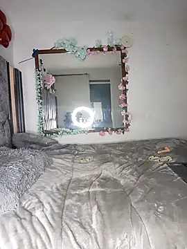 laura arias018 online show from October 28, 2025, 6:01 am