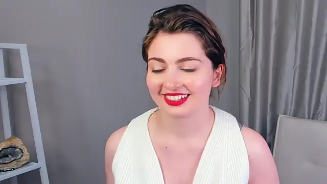 AraHadwin online show from December 10, 2024, 12:16 pm