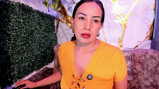 MeleekXXX  online show from May 13, 2026, 8:27 pm