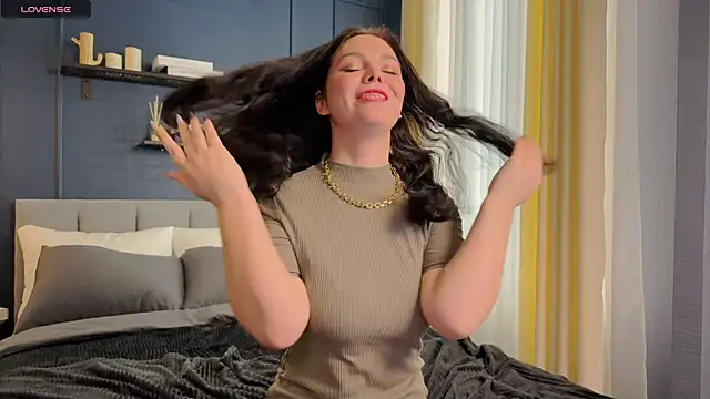 Emma Rolland online show from February 2, 2025, 11:53 pm