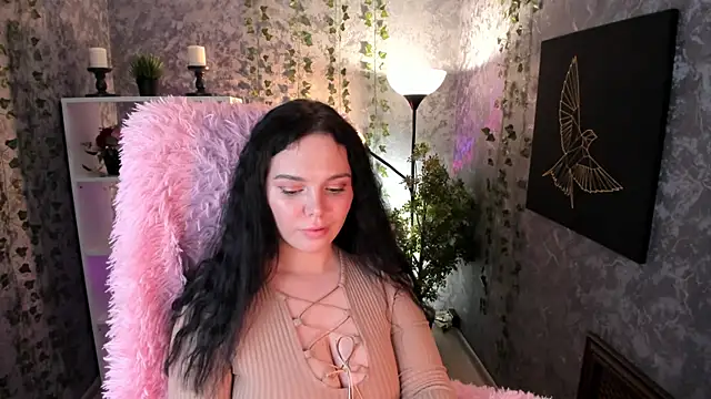 Emma Rolland online show from January 10, 2025, 2:35 am