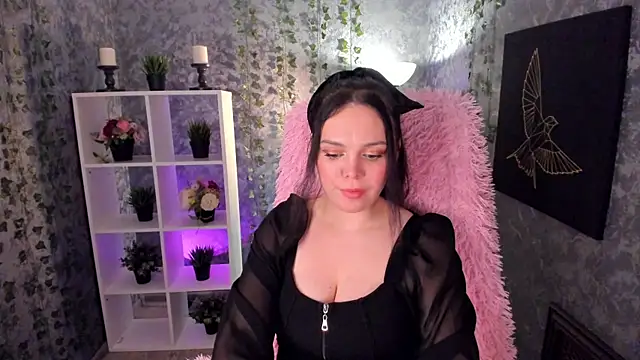 Emma Rolland online show from January 6, 2025, 12:16 am