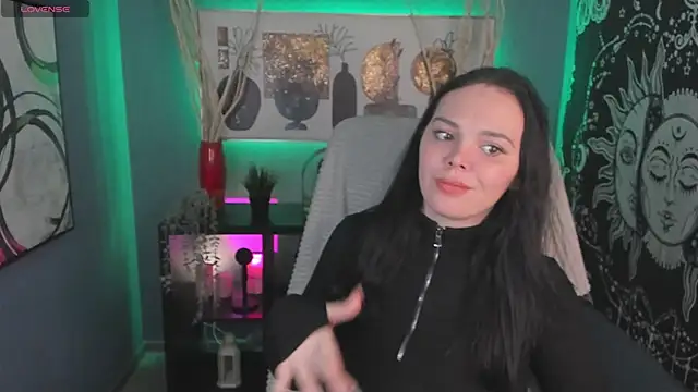 Emma Rolland online show from January 5, 2025, 6:02 am