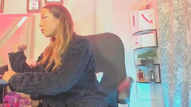 natacha  black  online show from February 18, 2025, 8:59 am