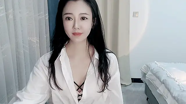 zoe-keke online show from February 11, 2025, 1:51 pm