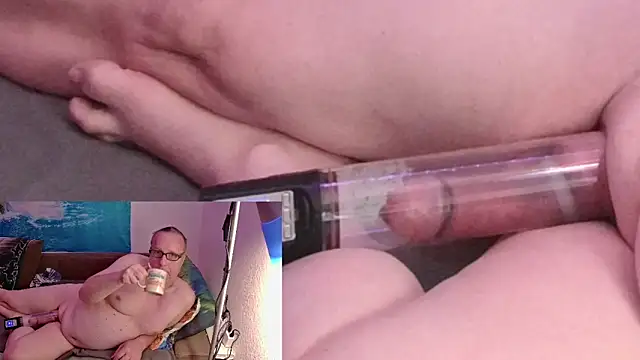 Manfred1012 online show from October 13, 2025, 3:41 am