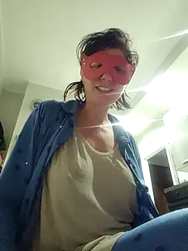 Vagabondainnamorata online show from October 13, 2025, 4:14 am