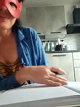 Snapshot of Vagabondainnamorata chatting on January 10, 2026, 11:05 am Vagabondainnamorata online show from January 10, 2026, 11:05 am