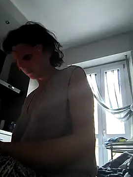 Vagabondainnamorata online show from September 30, 2025, 4:24 pm