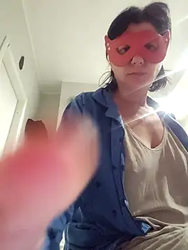 Vagabondainnamorata online show from October 12, 2025, 4:47 am