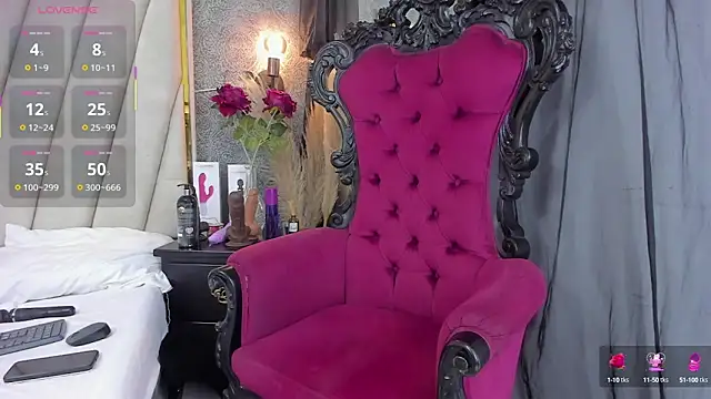 Madison-Diaz online show from September 13, 2025, 1:44 pm