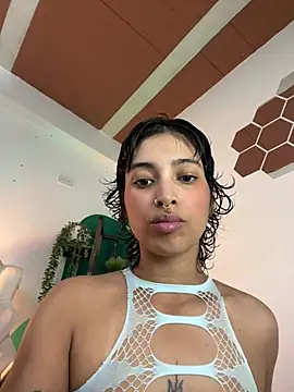 Snapshot of LollaByer chatting on February 15, 2026, 9:03 pm LollaByer online show from February 15, 2026, 9:03 pm