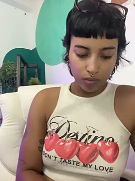 LollaByer online show from November 19, 2025, 9:04 pm