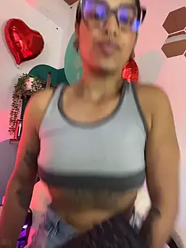 Snapshot of LollaByer chatting on February 12, 2026, 9:03 pm LollaByer online show from February 12, 2026, 9:03 pm