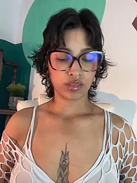 Snapshot of LollaByer chatting on February 22, 2026, 9:05 pm LollaByer online show from February 22, 2026, 9:05 pm