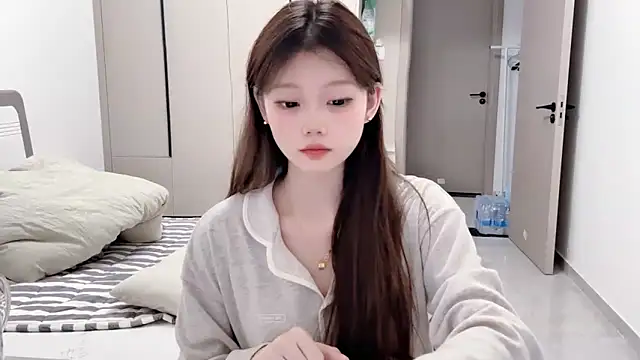 yangyang-1115 online show from September 9, 2025, 1:09 pm