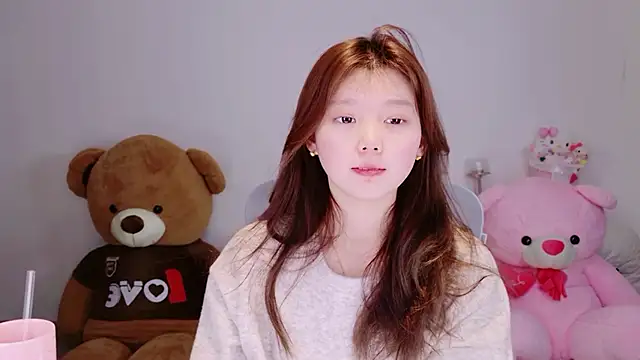 yangyang-1115 online show from March 4, 2026, 12:57 pm