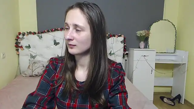 MichelLeee online show from February 27, 2026, 12:27 pm