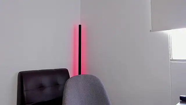 andrewChris  online show from September 10, 2025, 4:17 pm