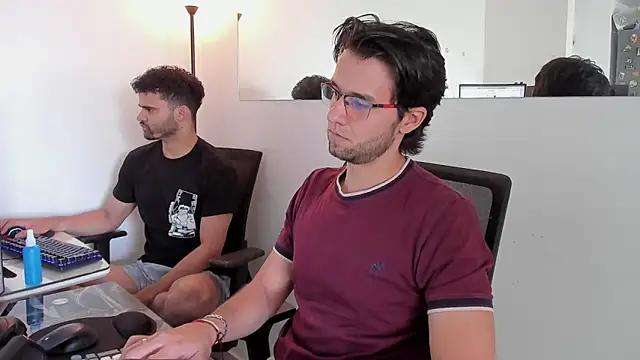 andrewChris  online show from September 26, 2025, 4:58 pm