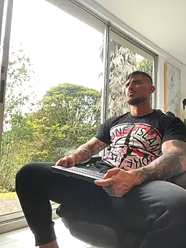 DimitriSullivan  online show from December 16, 2025, 2:43 pm