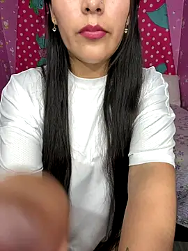 Velyn 18 online show from November 25, 2025, 4:35 am